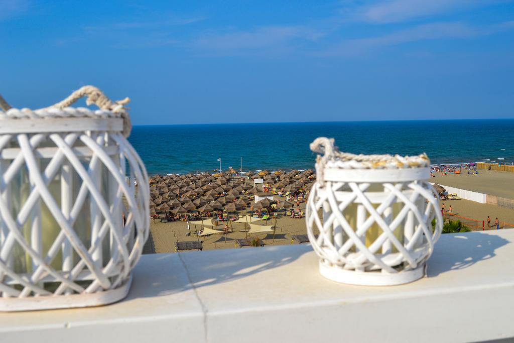 Bed and Breakfast Sottosopra Маргерита-ди-Савойя Экстерьер фото
